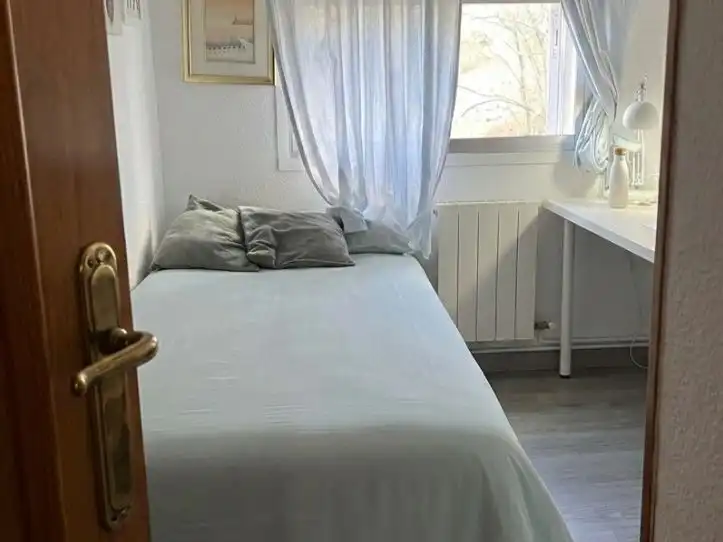 Wohnung zum Verkauf in Urbanización Peñanevada II, 5, Villalba Pueblo Schlafzimmer von Wohnung zum Verkauf in Collado Villalba mit Heizung, Terrasse und Schwimmbad