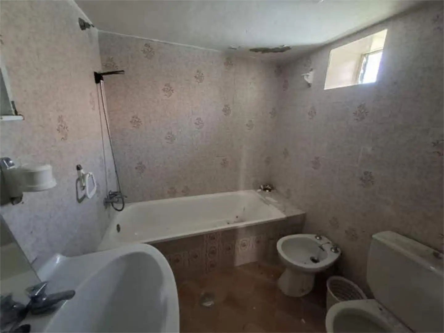 Houses for sale in Avión Bathroom of Houses for sale in Avión with Terrace and Storage room