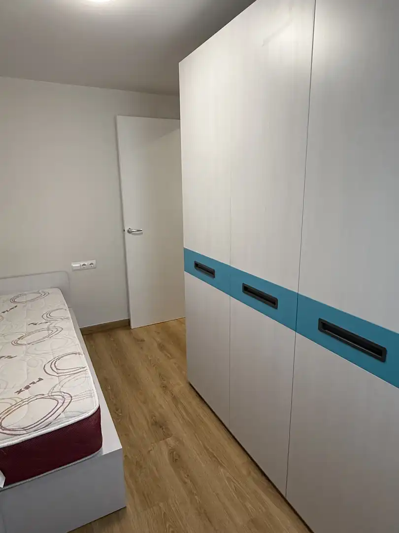 Flat for rent in Carrer Sant Joan Baptista de La Salle, 12, Centre Bedroom of Flat for rent in Tortosa with Air Conditioner, Heating and Parquet flooring