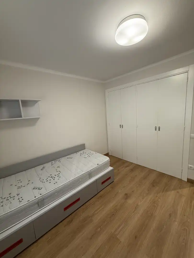 Flat for rent in Carrer Sant Joan Baptista de La Salle, 12, Centre Bedroom of Flat for rent in Tortosa with Air Conditioner, Heating and Parquet flooring