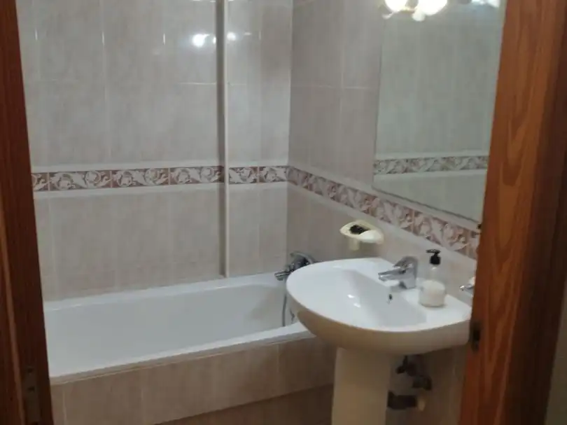 Wohnung zur Miete in Calle Puerta de Hierro, 12, Santiago de la Ribera Badezimmer von Wohnung zur Miete in San Javier mit Klimaanlage, Heizung und Terrasse