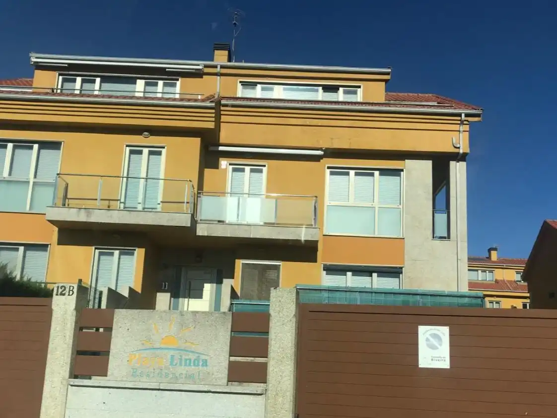 Pis en venda a Camiño Brañal, 6, Palmeira Vista exterior de Pis en venda en Ribeira amb Terrassa, Traster i Piscina