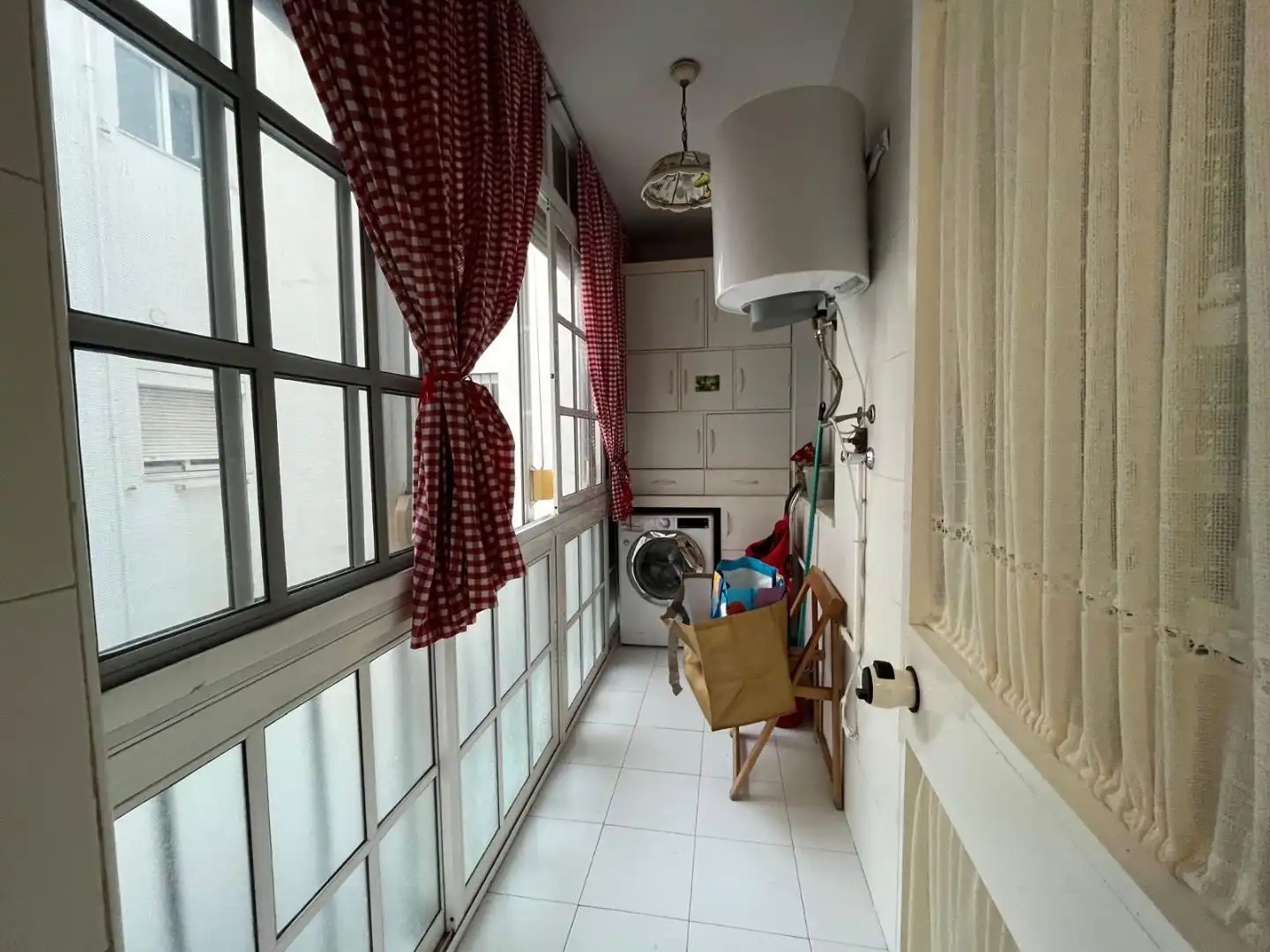 Attic for rent in Calle Fernández de Ribera, 44, Ciudad Jardín Attic for rent in Sevilla with Heating, Terrace and Furnished