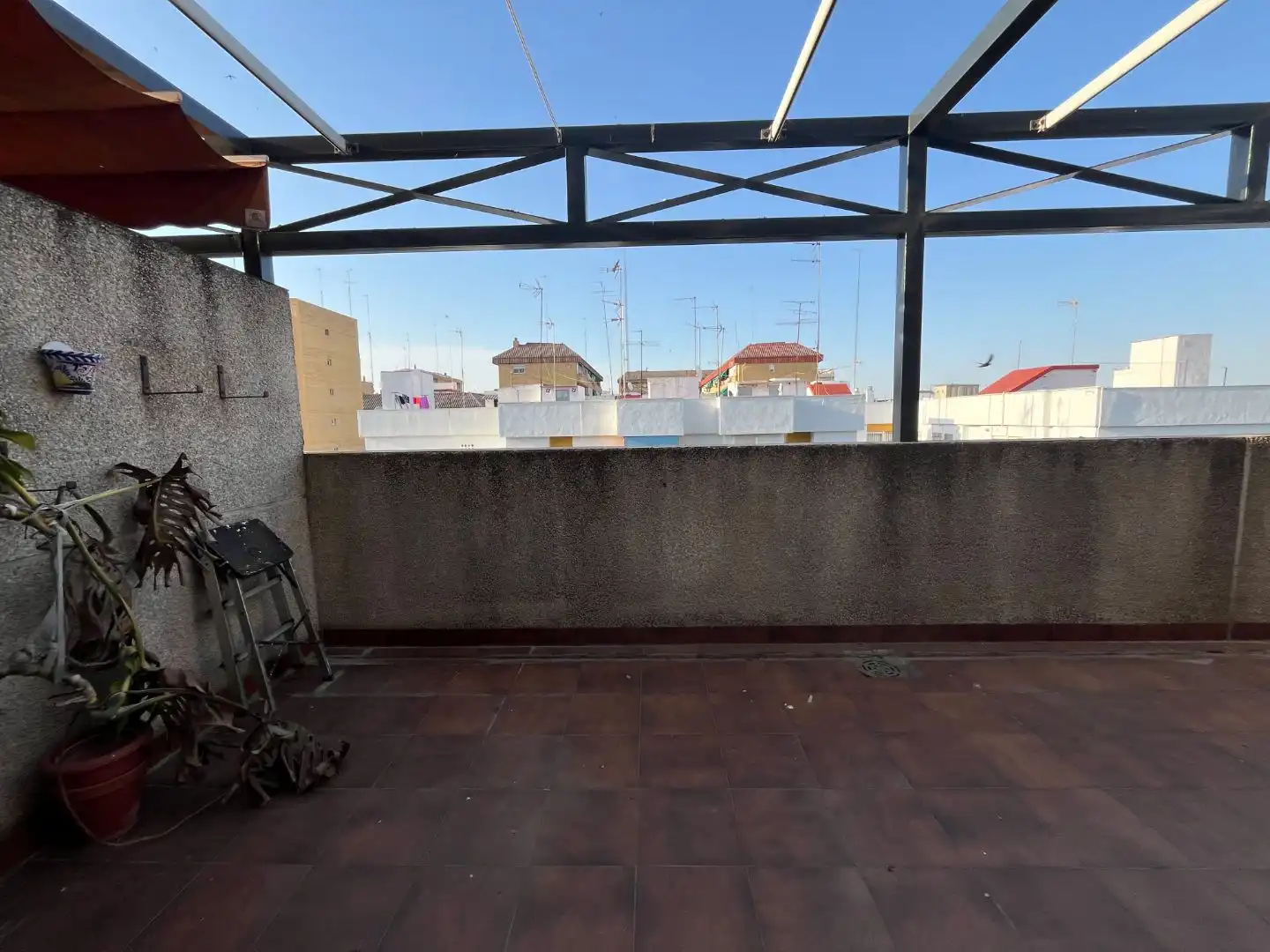 Attic for rent in Calle Fernández de Ribera, 44, Ciudad Jardín Terrace of Attic for rent in Sevilla with Heating, Terrace and Furnished