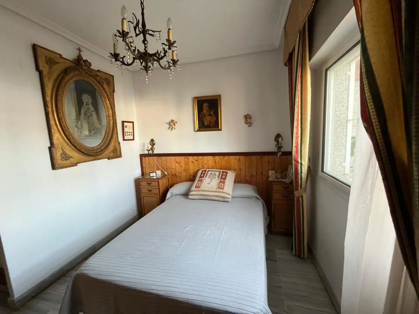 Attic for rent in Calle Fernández de Ribera, 44, Ciudad Jardín Bedroom of Attic for rent in Sevilla with Heating, Terrace and Furnished