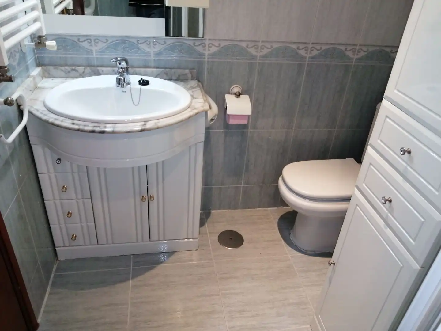 Piso en venta en Calle Juan de Cardona, 5, Pryconsa - Juan de Austria Baño de Piso en venta en Alcalá de Henares con Calefacción, Parquet y Terraza