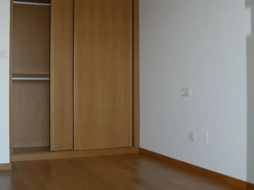 Habitación de Piso de alquiler en A Coruña Capital  con Calefacción, Parquet y Trastero