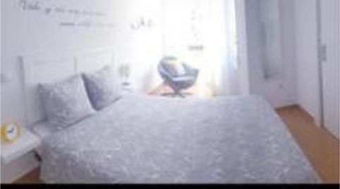 Foto 4 de Piso de alquiler en La Carihuela - Los Nidos, Torremolinos