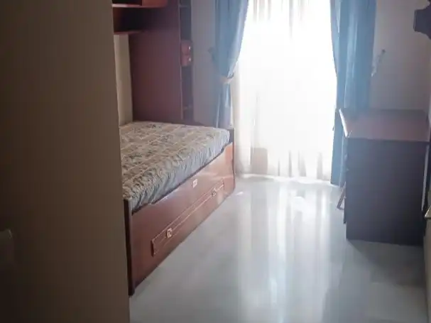 Bedroom of Flat for rent in Sevilla  with Air Conditioner, Heating and Furnished