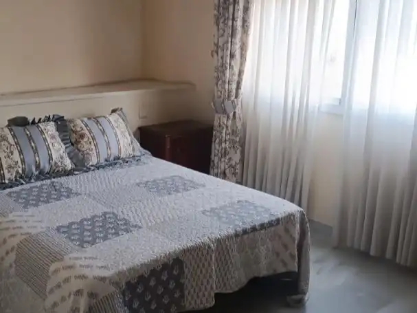Bedroom of Flat for rent in Sevilla  with Air Conditioner, Heating and Furnished