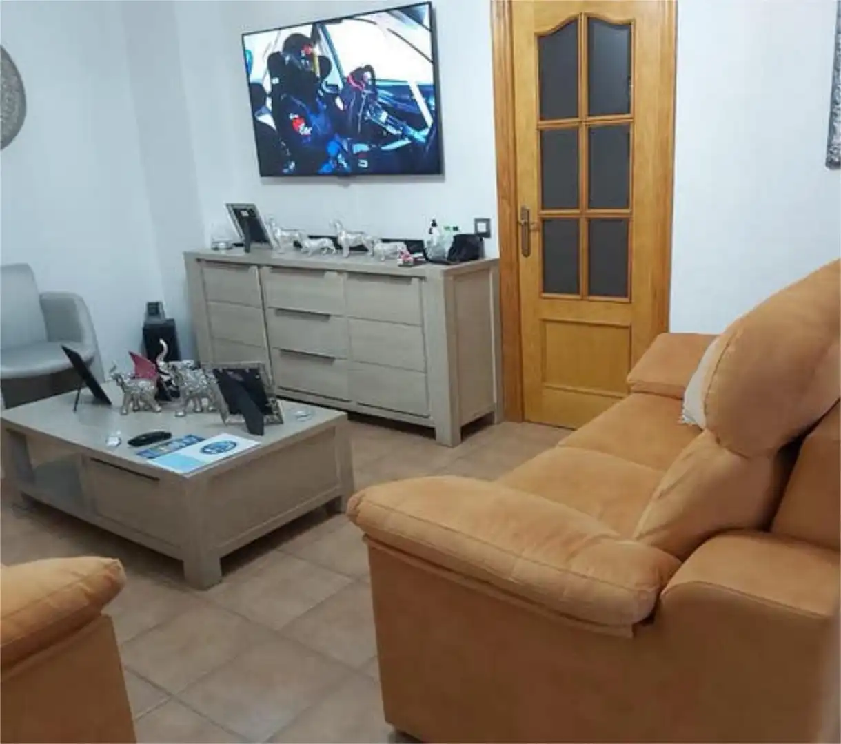 Piso en venta en San Pedro - Gabriel Miró - María Guerrero Sala de estar de Piso en venta en La Línea de la Concepción