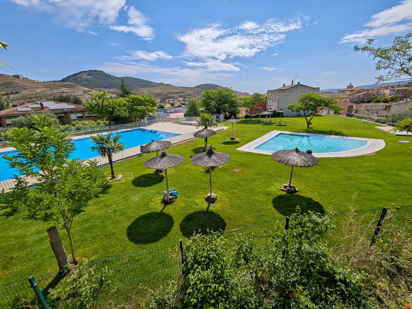 Piscina de Casa o chalet en venta en Igea con Jardín privado, Trastero y Amueblado
