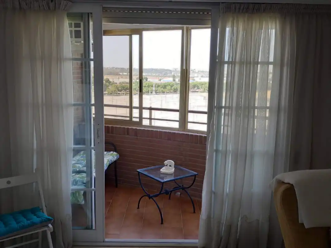 Flat for rent in Calle Virgen de la Oliva, 7, Barrio de los Remedios Balcony of Flat for rent in Sevilla Capital with Air Conditioner and Balcony