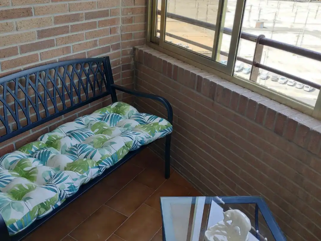 Flat for rent in Calle Virgen de la Oliva, 7, Barrio de los Remedios Balcony of Flat for rent in Sevilla Capital with Air Conditioner and Balcony
