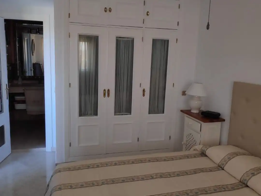 Flat for rent in Calle Virgen de la Oliva, 7, Barrio de los Remedios Bedroom of Flat for rent in Sevilla Capital with Air Conditioner and Balcony
