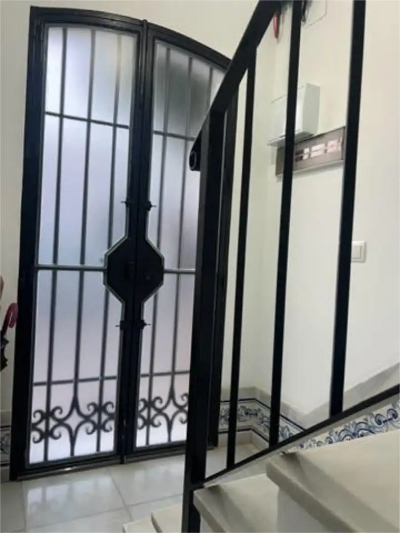 Houses for sale in Los Palacios y Villafranca Houses for sale in Los Palacios y Villafranca with Terrace, Storage room and Furnished