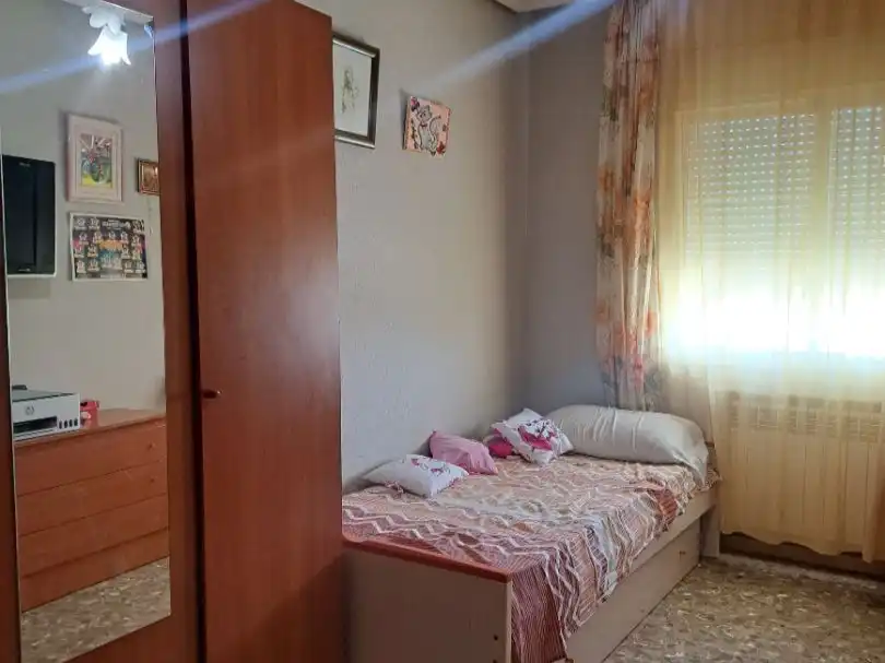 Schlafzimmer von Wohnung zum Verkauf in Socuéllamos mit Balkon