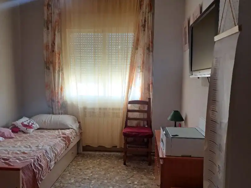 Schlafzimmer von Wohnung zum Verkauf in Socuéllamos mit Balkon