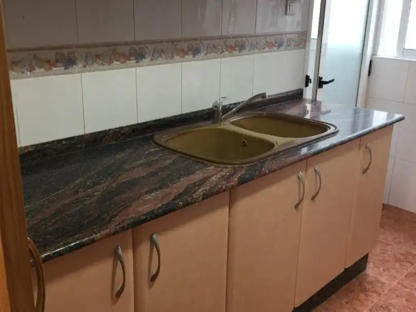 Cocina de Piso de alquiler en Alaquàs con Terraza y Balcón