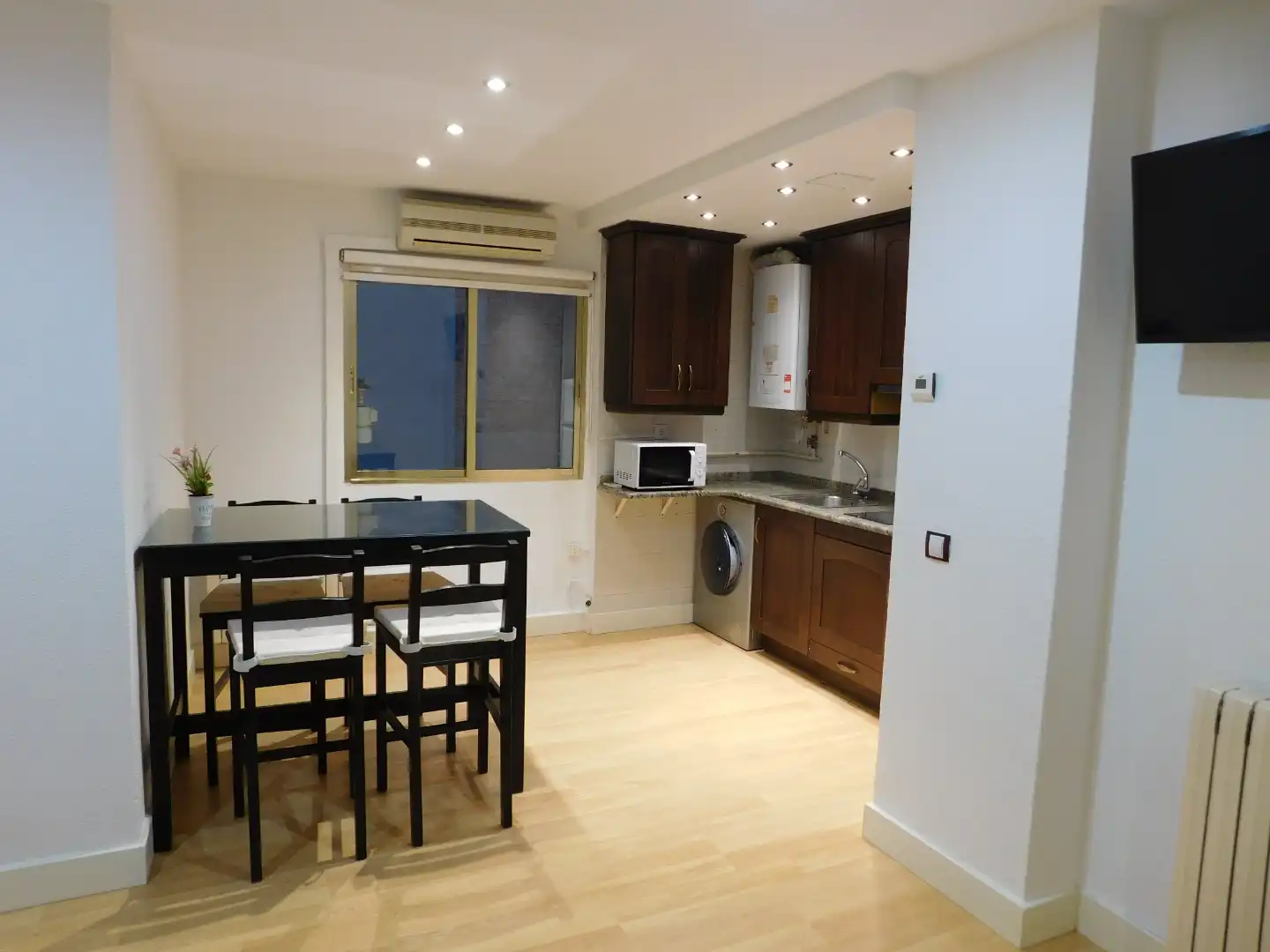Cocina de Piso de alquiler en Zaragoza con Aire acondicionado, Calefacción y Parquet