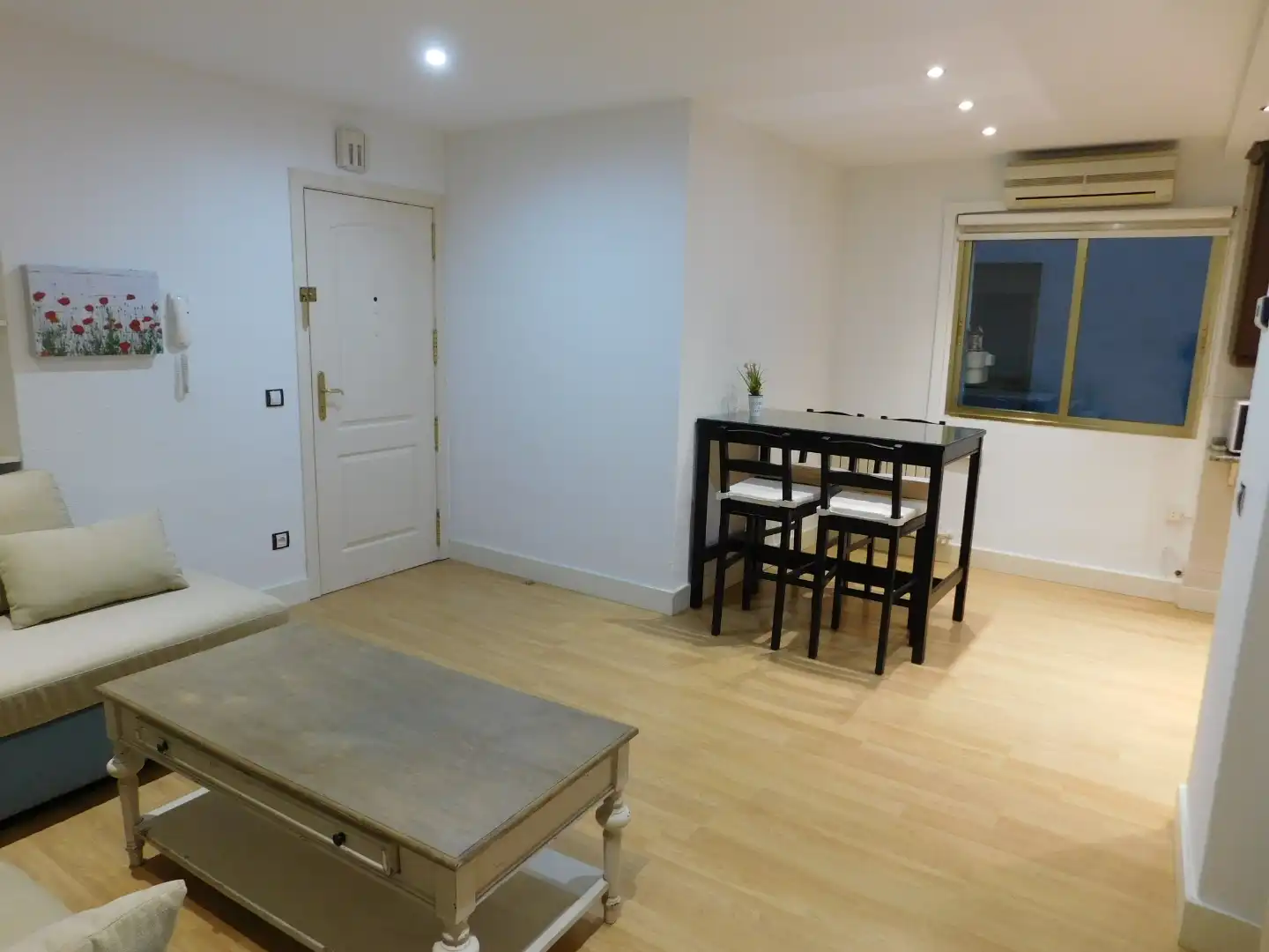 Comedor de Piso de alquiler en Zaragoza con Aire acondicionado, Calefacción y Parquet