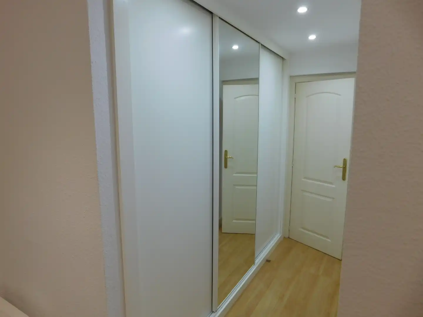 Habitación de Piso de alquiler en Zaragoza con Aire acondicionado, Calefacción y Parquet