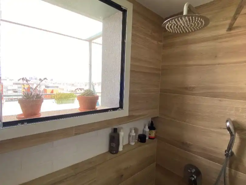 Baño de Piso en venta en Paterna con Aire acondicionado, Terraza y Piscina