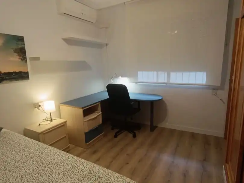 Schlafzimmer von Wohnung zur untervermieten in Murcia mit Klimaanlage, Heizung und Parkett