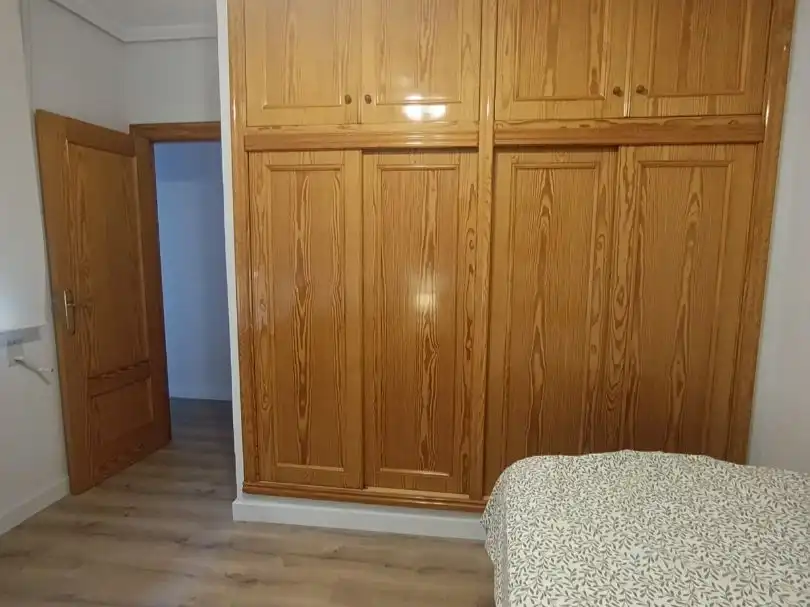 Schlafzimmer von Wohnung zur untervermieten in Murcia mit Klimaanlage, Heizung und Parkett
