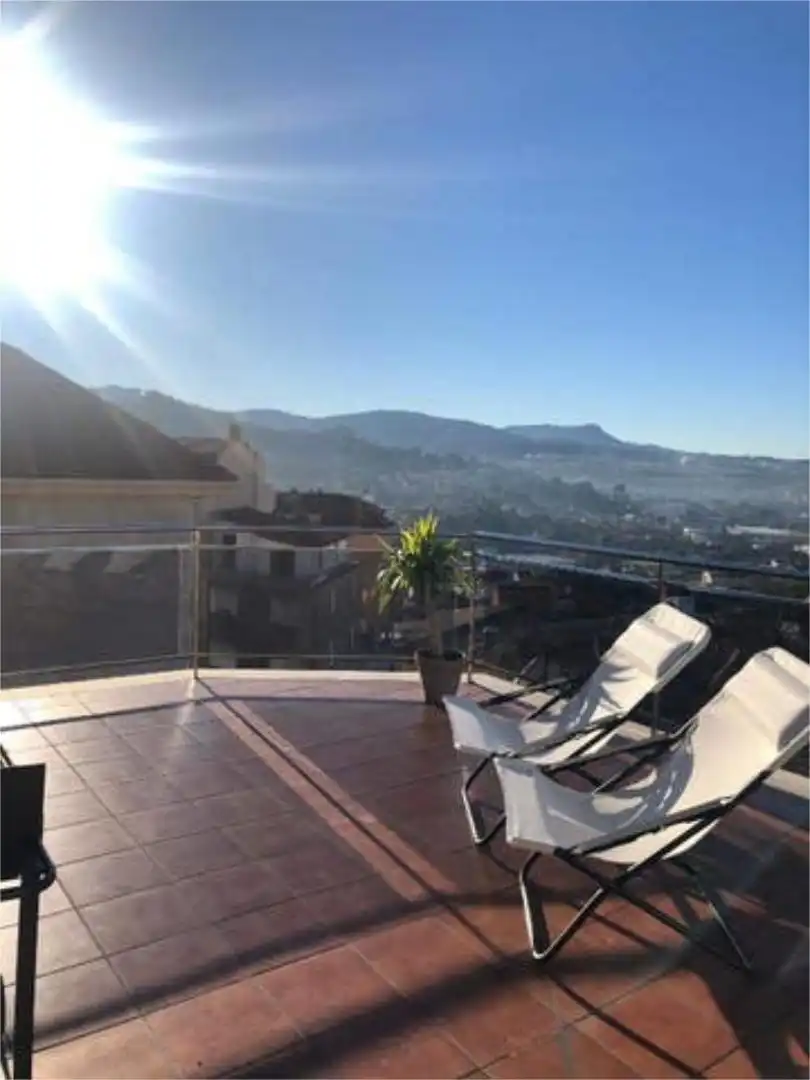Attic for rent in Lavadores Terrace of Attic for rent in Vigo with Heating, Terrace and Storage room