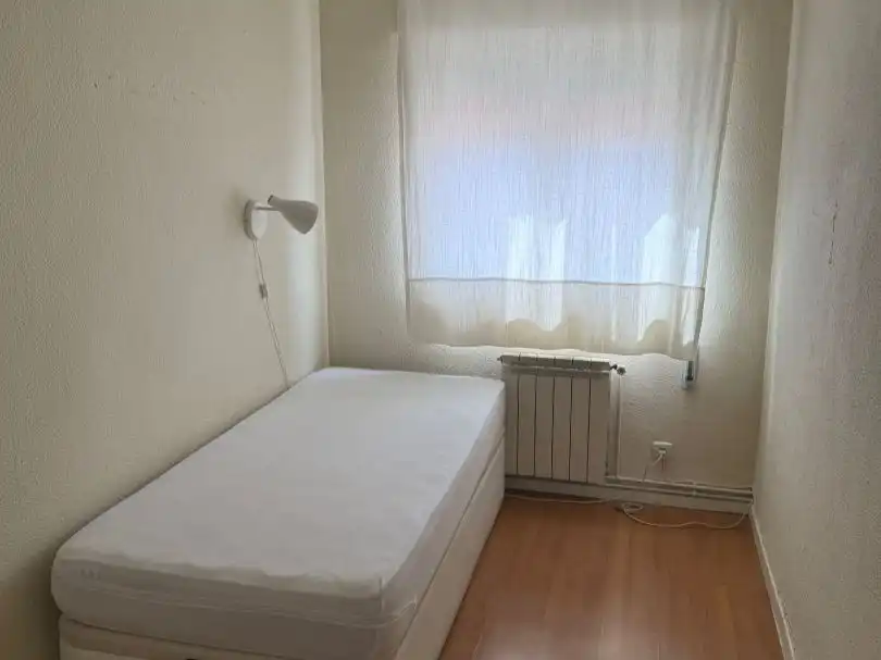Habitación de Piso de alquiler en Madrid con Aire acondicionado, Calefacción y Parquet