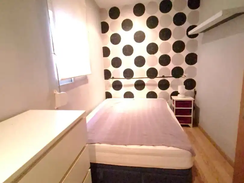 Bedroom of Flat for sale in  Madrid Capital  with Air Conditioner
