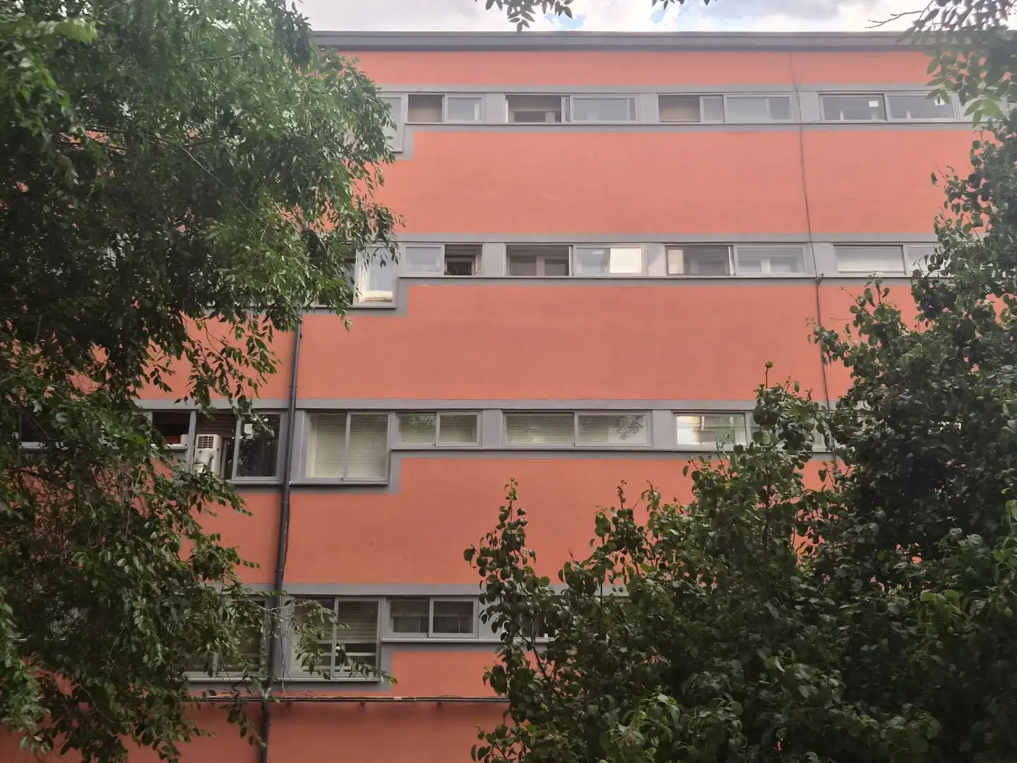 Außenansicht von Wohnung zum Verkauf in  Madrid Capital mit Klimaanlage und Terrasse