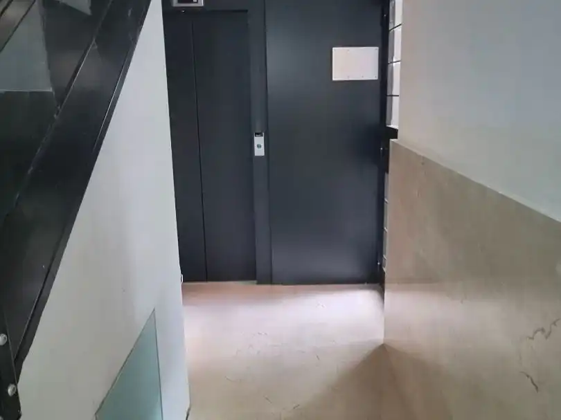 Wohnung zum Verkauf in  Madrid Capital mit Klimaanlage und Terrasse