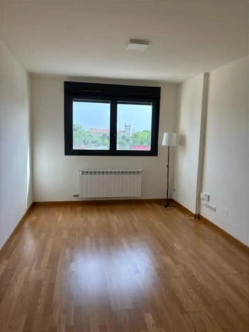 Habitación de Piso de alquiler en Valladolid con Calefacción, Jardín privado y Trastero