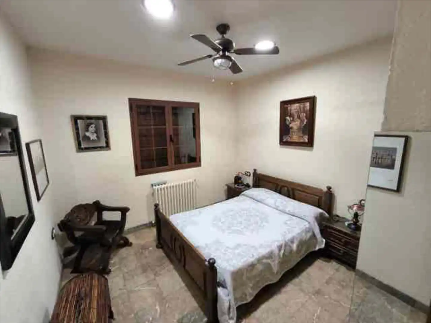 Einfamilien-Reihenhaus zum Verkauf in Cehegín Einfamilien-Reihenhaus zum Verkauf in Cehegín mit Heizung, Privatgarten und Terrasse