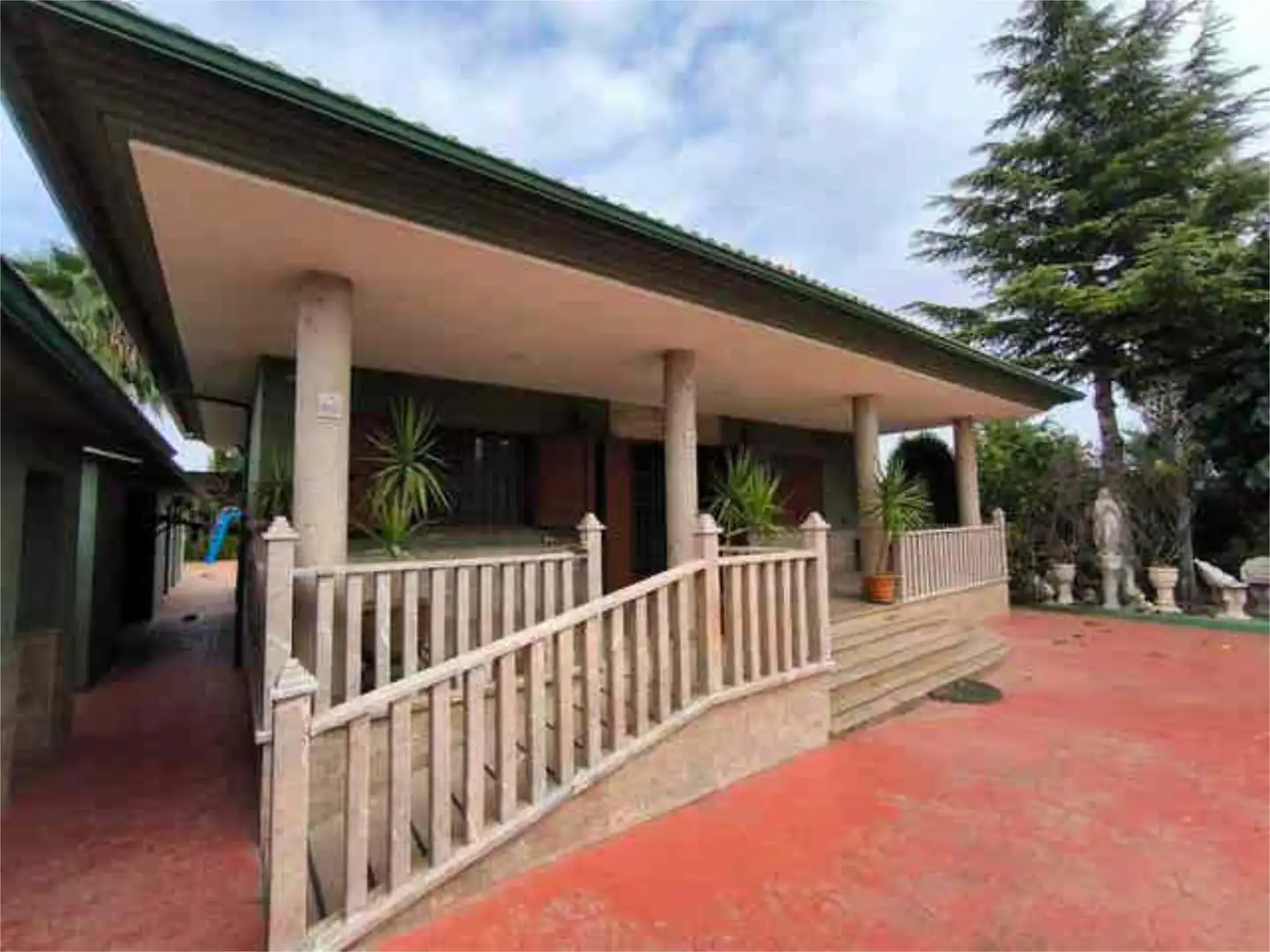 Einfamilien-Reihenhaus zum Verkauf in Cehegín Außenansicht von Einfamilien-Reihenhaus zum Verkauf in Cehegín mit Heizung, Privatgarten und Terrasse