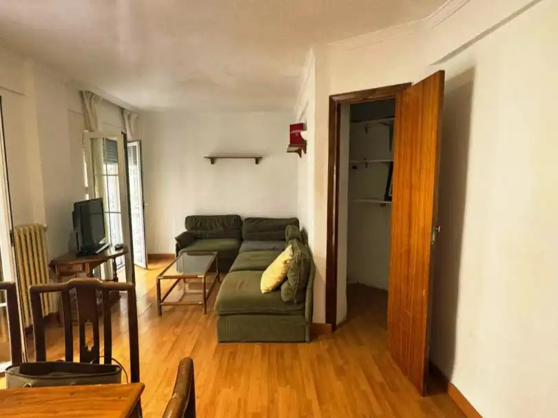 Living room of Flat for rent in  Granada Capital  with Terrace and Balcony