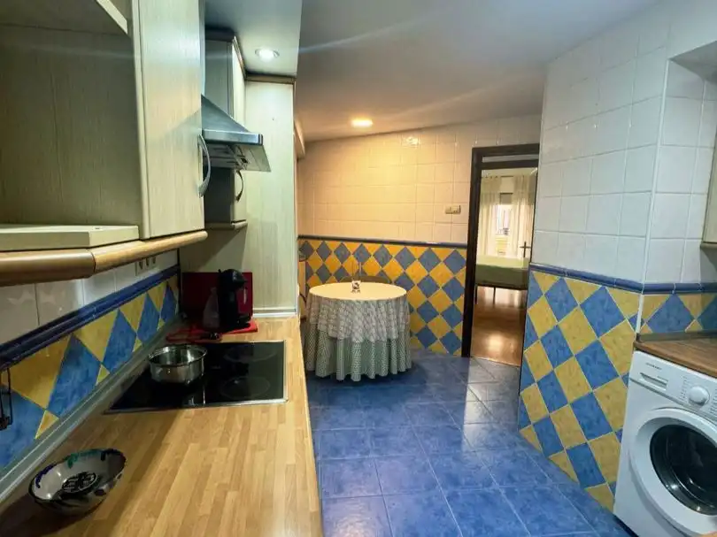 Kitchen of Flat for rent in  Granada Capital  with Terrace and Balcony