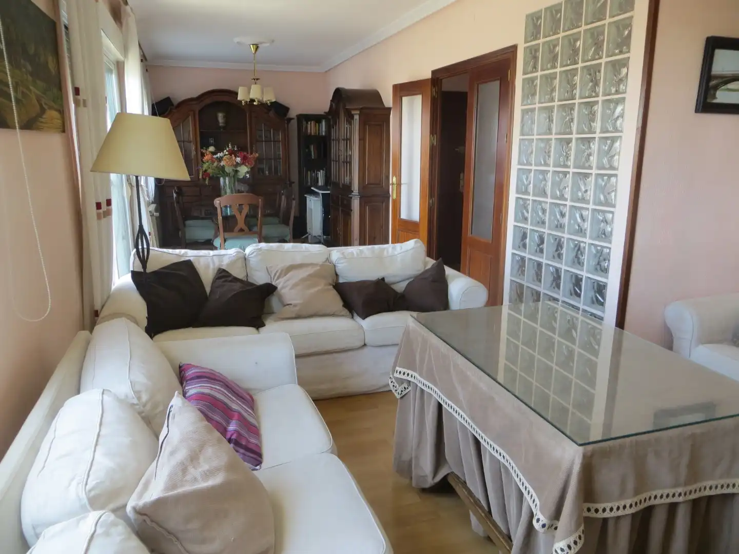 Sala d'estar de Pis en venda en Sevilla amb Aire condicionat, Calefacció i Balcó