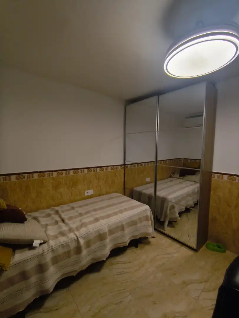 Bedroom of Flat for rent in Sevilla  with Air Conditioner, Heating and Terrace