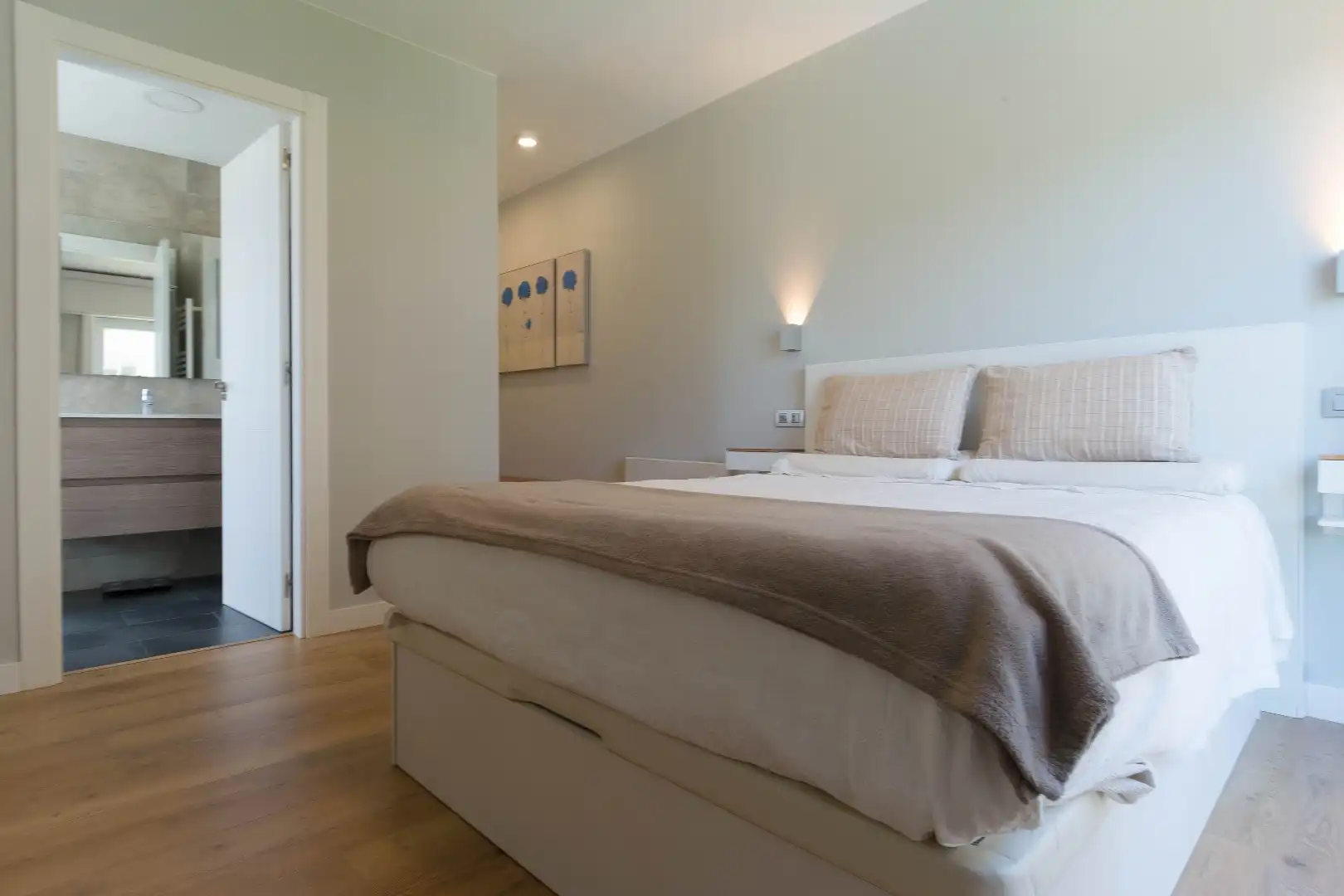 Piso en venta en Rua Enrique Mariñas Romero, 202, Someso - Matogrande Habitación de Piso en venta en A Coruña Capital con Calefacción, Parquet y Trastero