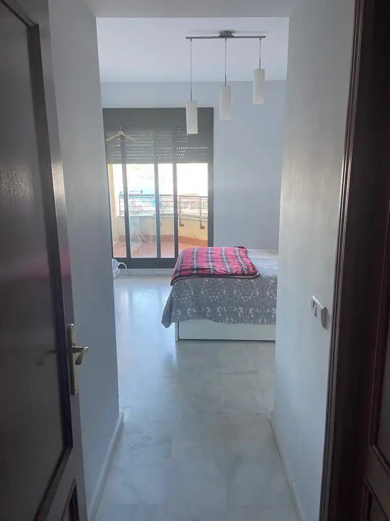 Dormitori de Pis en venda en Mairena del Aljarafe amb Aire condicionat, Terrassa i Piscina