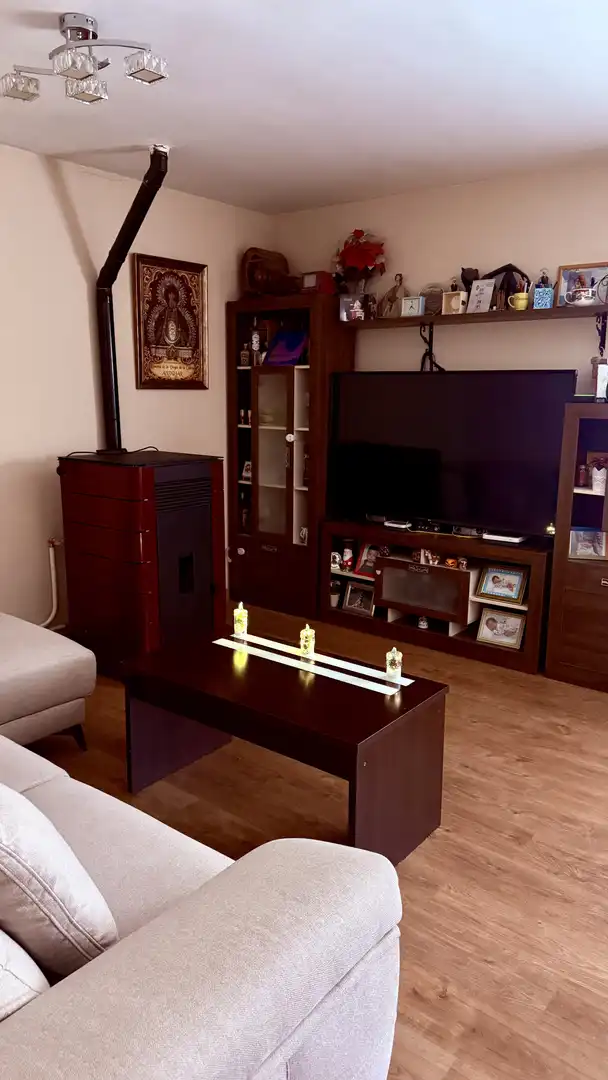 Piso en venta en Calle de la Comadre, 10, Chinchón Sala de estar de Piso en venta en Chinchón con Aire acondicionado, Calefacción y Parquet