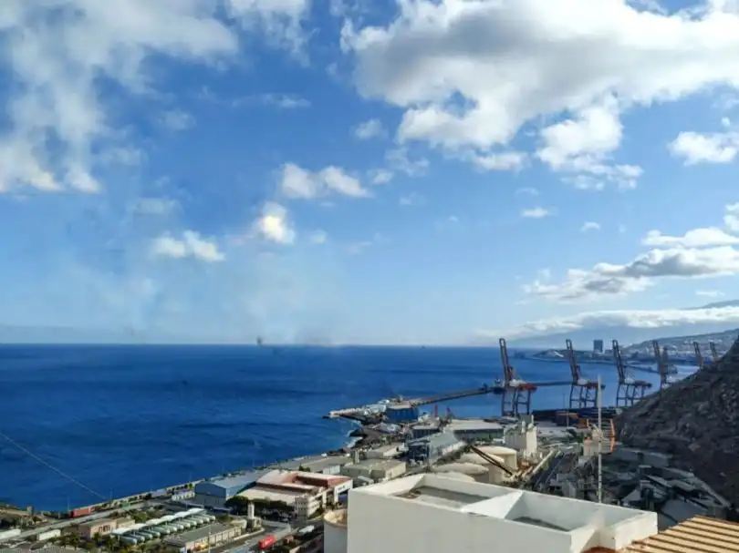 Vista exterior de Planta baja de alquiler en  Santa Cruz de Tenerife Capital