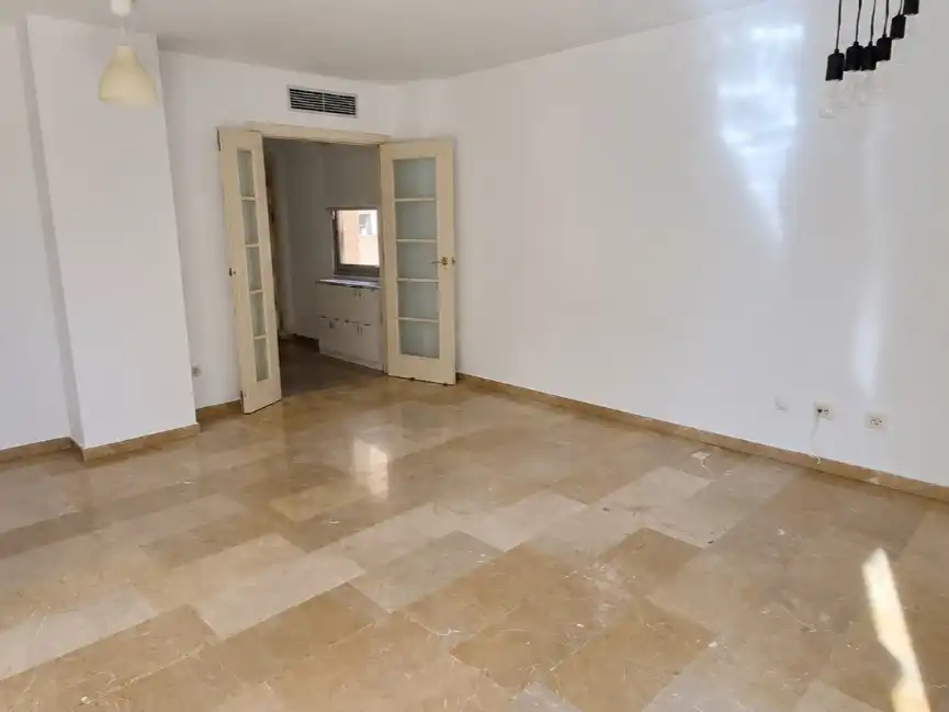 Flat for rent in Calle Kandinsky, 1, El Tejar - Hacienda Bizcochero Flat for rent in Málaga with Air Conditioner, Heating and Terrace