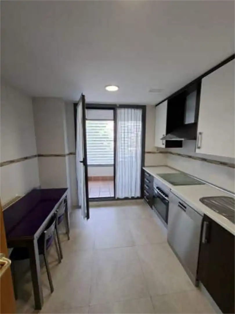 Piso de alquiler en Las Dehesillas - Vereda de los Estudiantes Cocina de Piso de alquiler en Leganés con Calefacción, Jardín privado y Terraza