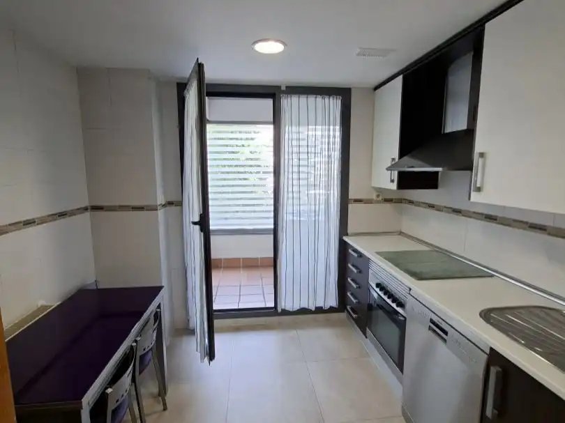 Cocina de Piso de alquiler en Leganés con Aire acondicionado, Terraza y Piscina