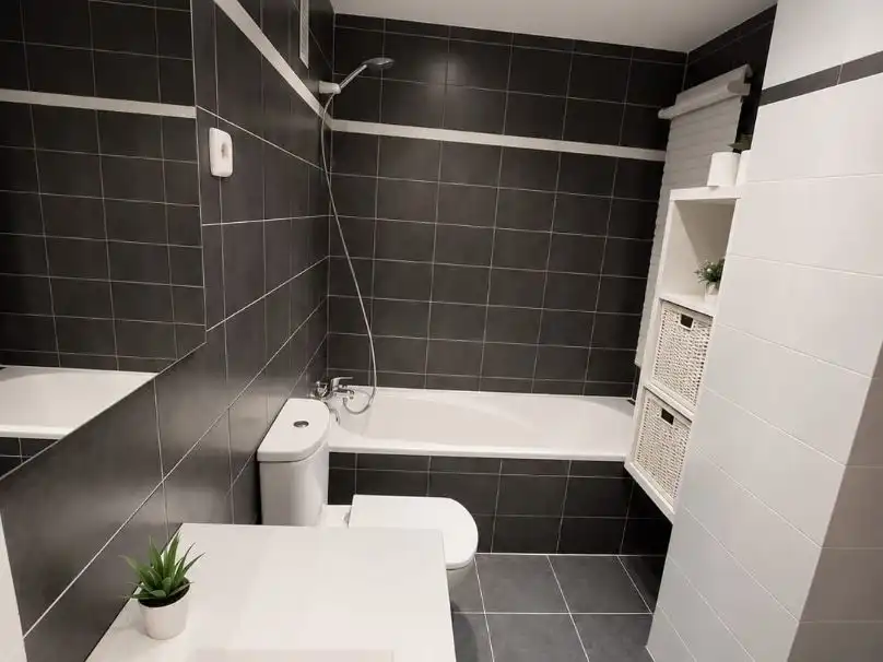 Baño de Piso de alquiler en Leganés con Aire acondicionado, Terraza y Piscina