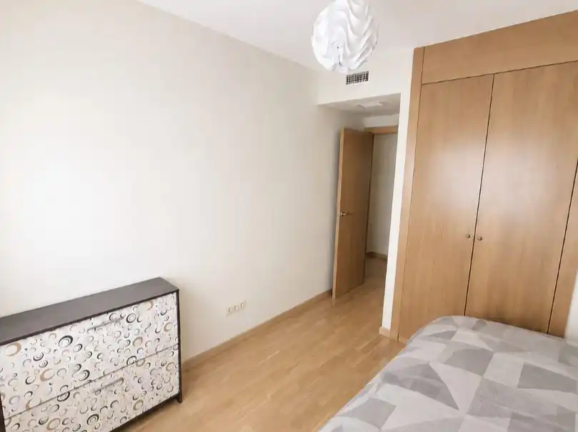 Habitación de Piso de alquiler en Leganés con Aire acondicionado, Terraza y Piscina